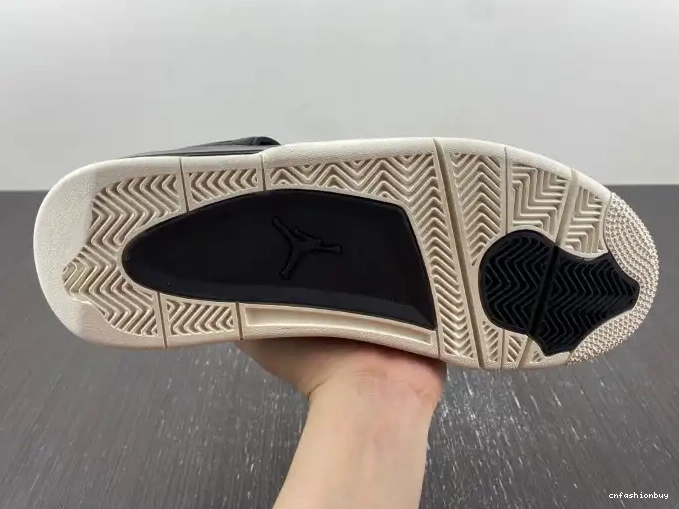 Pony Hair Black 819139-010 4 Retro Jordan 0614